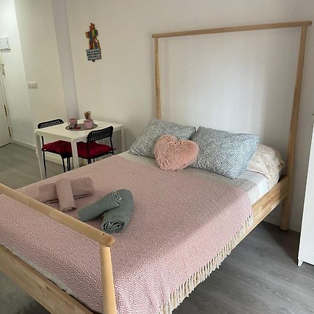 Joan Miro Apartment Torremolinos Bagian luar foto